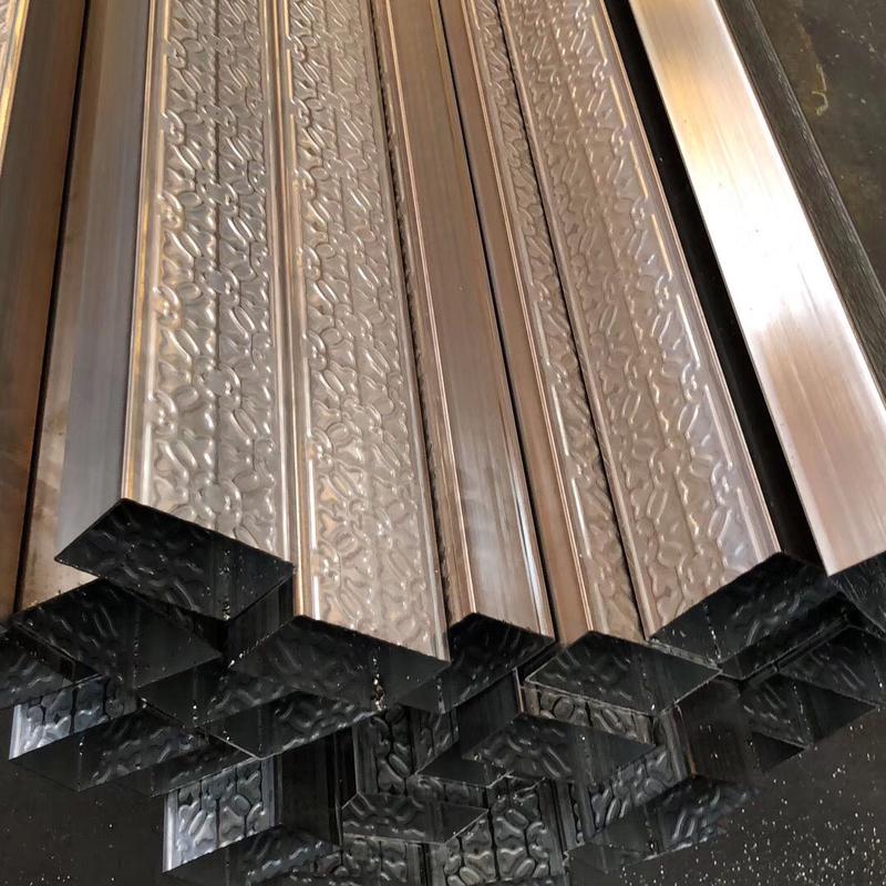 One side checkered rectangle pipe tube